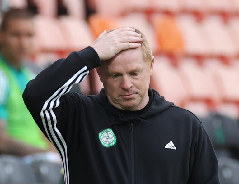 2020-08-22T165752Z_1063692886_UP1EG8M1B4G2C_RTRMADP_3_SOCCER-SCOTLAND-DDU-CEL-REPORT