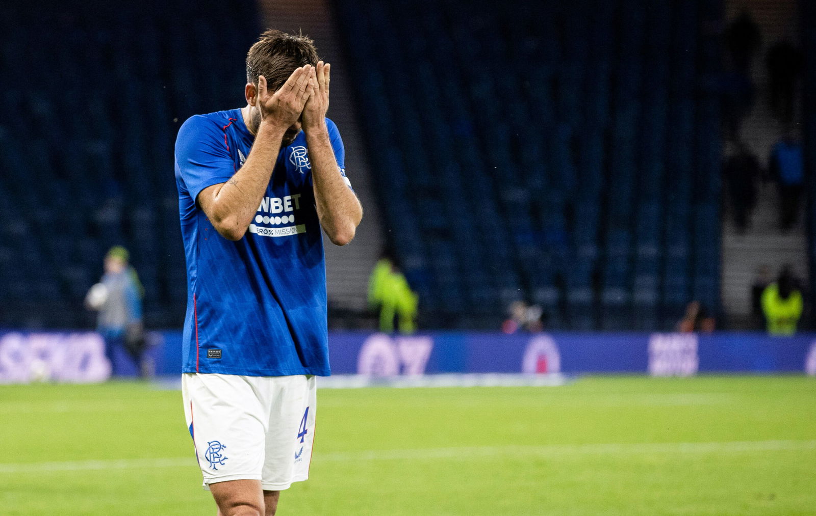 Marvin Bartley Paints A Picture Of An Ibrox Dressing Room On The Edge ...