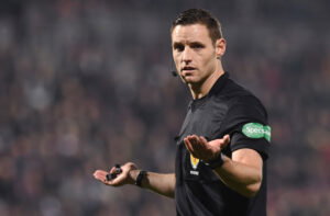 27/02/19 LADBROKES PREMIERSHIP.HEARTS v CELTIC.TYNECASTLE PARK - EDINBURGH.Referee Steven McLean