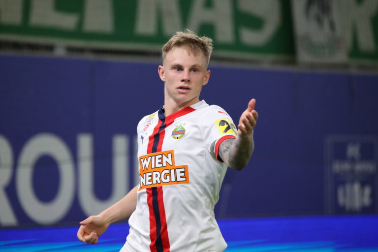 FC Blau Weiss Linz v SK Rapid Wien - Admiral Bundesliga