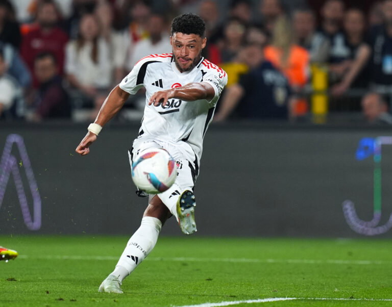 Could Celtic get Oxlade-Chamberlain?